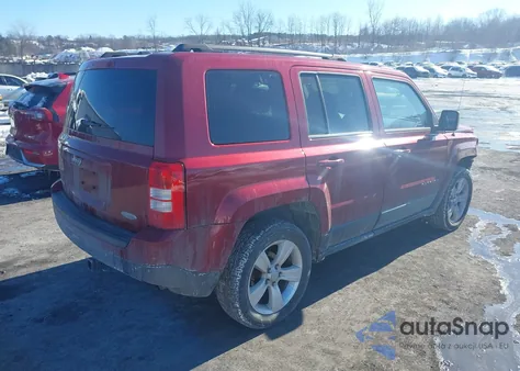 2012 Jeep Patriot Latitude z USA, uszkodzony, nr VIN 1C4NJRFB6CD524721